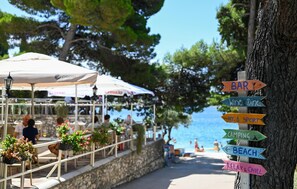 Property grounds - Awesome (sta)caravan in Okrug Gornji with WiFi (Okrug Gornji)