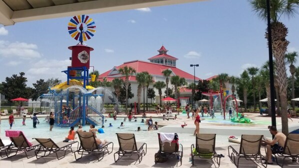 Pool - Perfect for Families! 4BR Home Close to Disney & LEGOLAND – Peaceful Location (Haines City)