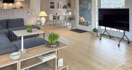 Awesome home in Ebeltoft with WiFi
