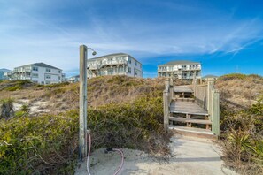 Exterior - Beachside Condo~Pool~Steps to Beach~ Family Fun! (Emerald Isle)