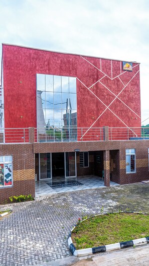 Exterior - H3 Hotel and Events Centre. (Abeokuta)