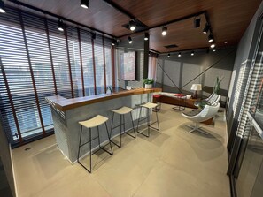 Deluxe Studio | Lobby