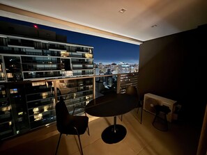 Deluxe Studio | Outdoor dining