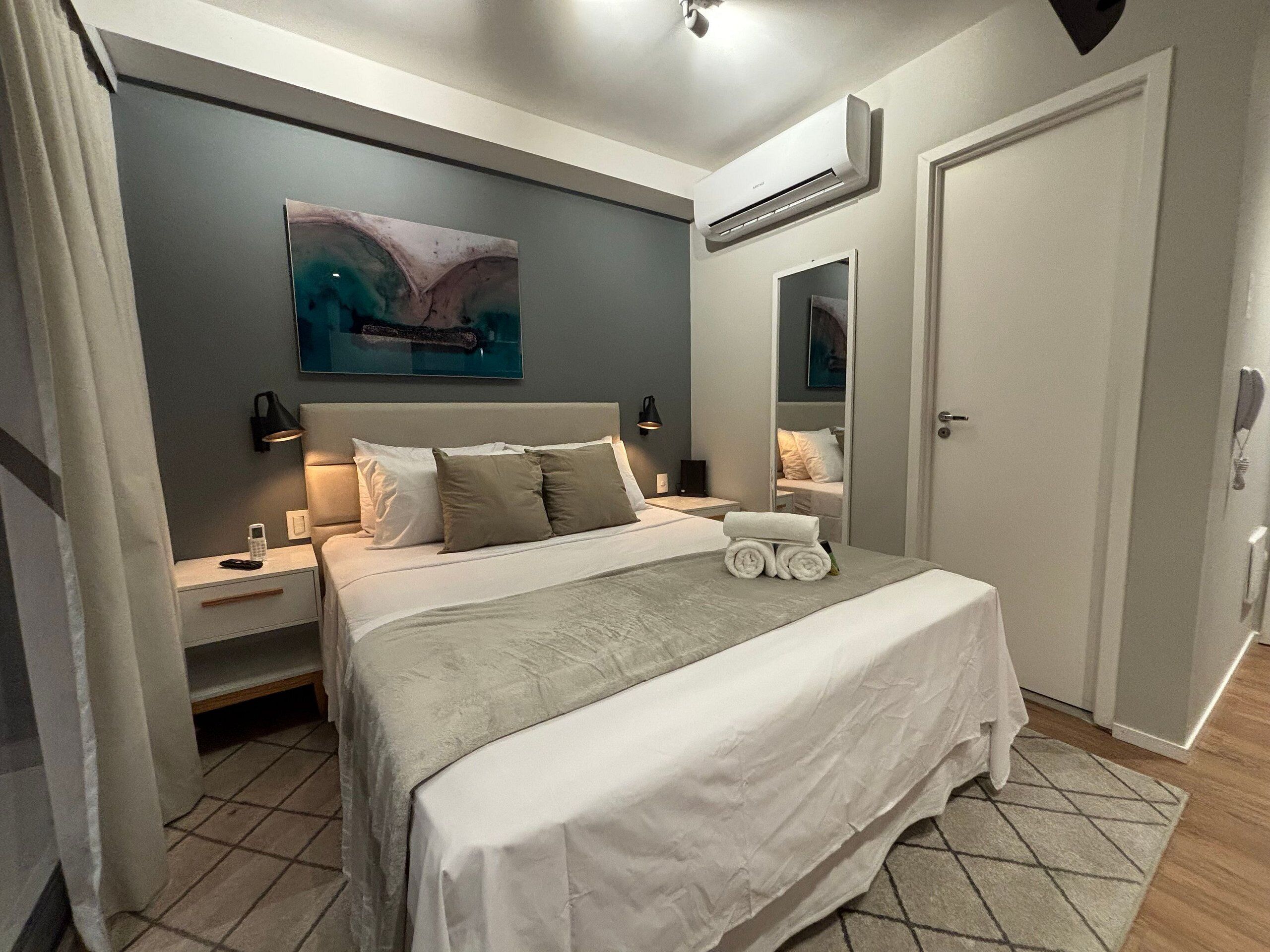Deluxe Studio | Laptop workspace, blackout drapes, soundproofing, iron/ironing board