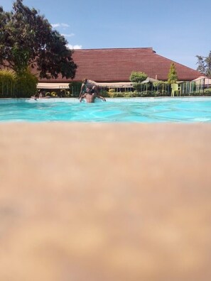Piscine extérieure