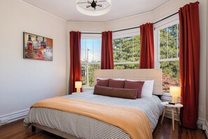 6 bedrooms, iron/ironing board, free WiFi, bed sheets