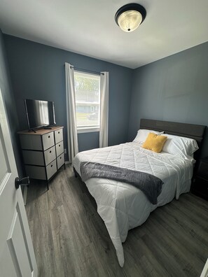 3 bedrooms, WiFi, bed sheets