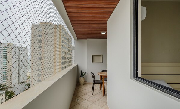 Apartment | Balcony - Apt w/ Balcony & BBQ 200m From the Beach Rdt1004 (Balneário Camboriú)