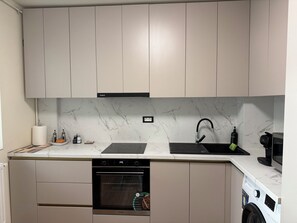 Microwave, oven