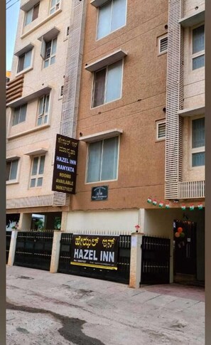 Exterior - Hazel Inn Manyata (Bengaluru)
