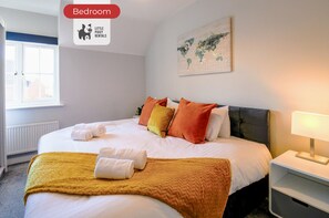 2 bedrooms, iron/ironing board, free WiFi, bed sheets