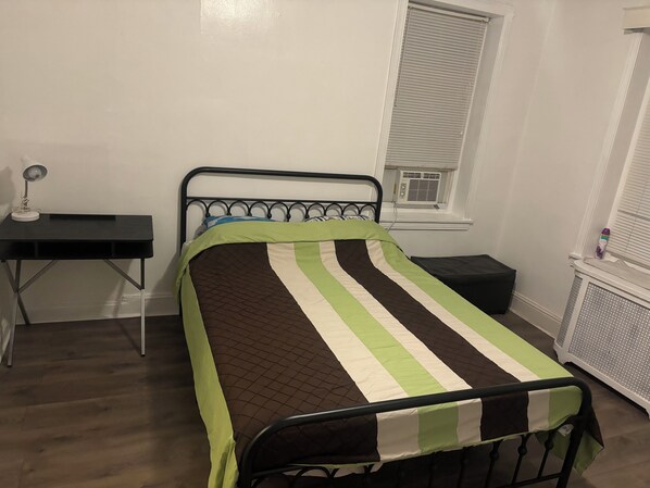 2 bedrooms, WiFi, bed sheets