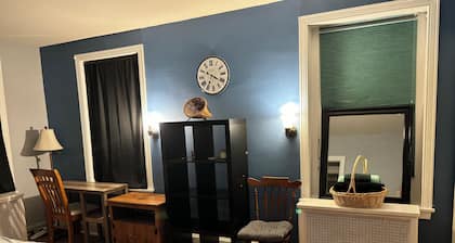 2 bedroom, Pet friendly near Einstein Hospital