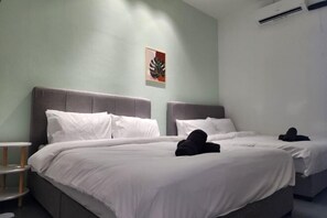 Room - Petaling Jaya 5 BedRoom Landed SS17/ for up to 18pax/Jaya1/Phileo/UM (Petaling Jaya)