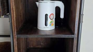 Kaffee und/oder Kaffeemaschine