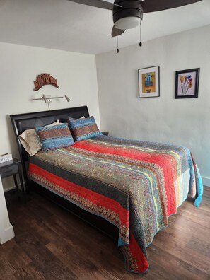 2 bedrooms, iron/ironing board, WiFi, bed sheets