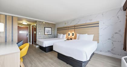 Near NYC • Serene Double Suite • Sleeps 4 • Prime Location