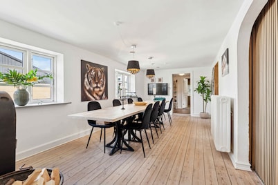 Cosy and modern house in peaceful setting