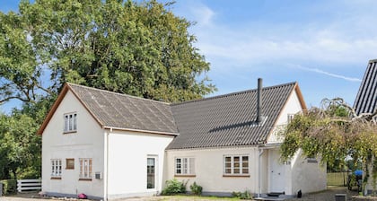 Cosy and modern house in peaceful setting