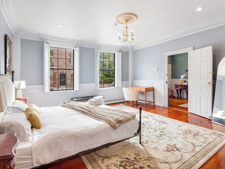 Apartament, vistes a la ciutat | Espai de treball apte per a portàtils, wifi gratuïta i roba de llit