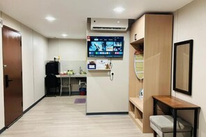 Room - All-You-Need Room for 4 Walk & Drive Around to Tourist Hotspot Eden (Melaka)