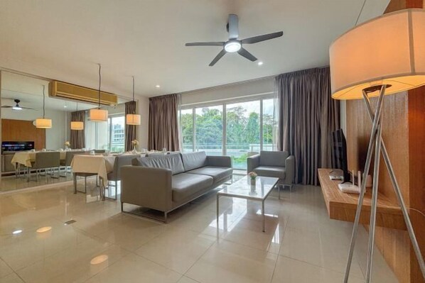 Exterior - Signature Bintang Goldhill, 5m to TRX (Kuala Lumpur)