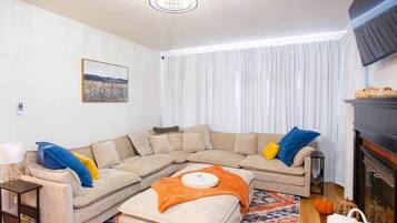 Smart TV, fireplace, video games, ping pong