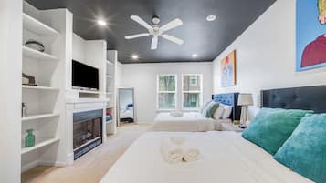 3 chambres, fer et planche à repasser, Wi-Fi, draps fournis