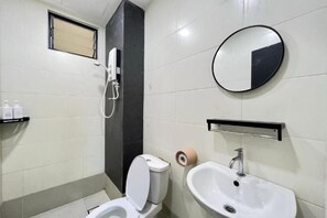 Room - RiverView 8Pax 3Br in KBtown PS4, Netflix A-1-2 (Kota Bharu)