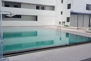 صورة غير مصنفة، 3 من 3، زرّ