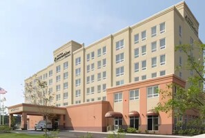 Exterior - Near NYC • Inviting Double Suite • Sleeps 4 • Prime Location (Carteret)