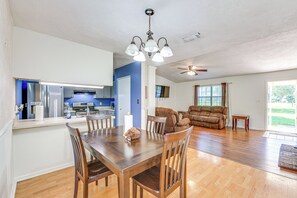 Dining - Quiet & Convenient Tallahassee Home, 4 Mi to Lake! (Tallahassee)