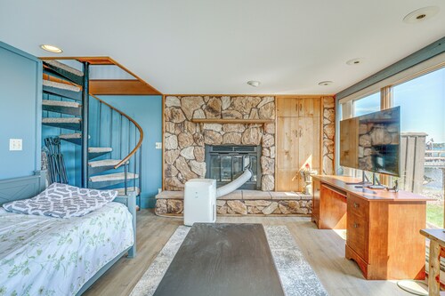 Spacious Riverfront Home w/ Dock in St Clair!