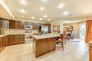 Fridge, microwave, stovetop, dishwasher - Golf Getaway 5 Mi to Dtwn: Las Palmas Resort Condo (St. George)