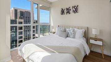 3 bedrooms, desk, iron/ironing board, travel crib