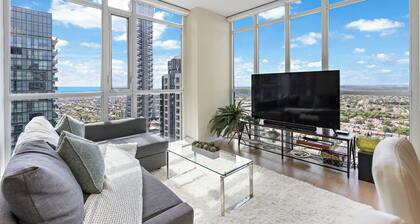 Luxury 2.5 Bedroom 2 Bathroom 1 Parking Spot Near SQ1 Condo Breathtaking Views!