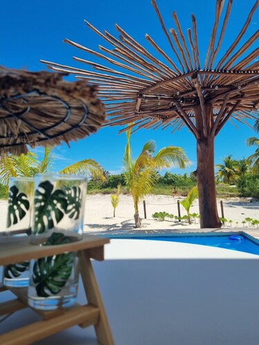 Beachfront Luxury Villa2 by LAMAU