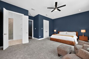 5 bedrooms, iron/ironing board, free WiFi, bed sheets