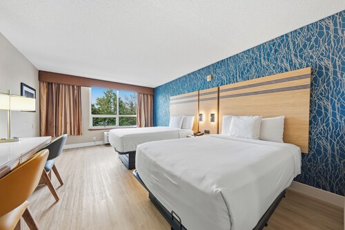 Near NYC • Welcoming Double Suite • Sleeps 4 • Prime Location