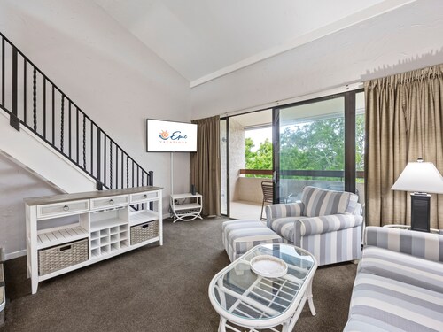 Sea Crest Surf & Racquet Club