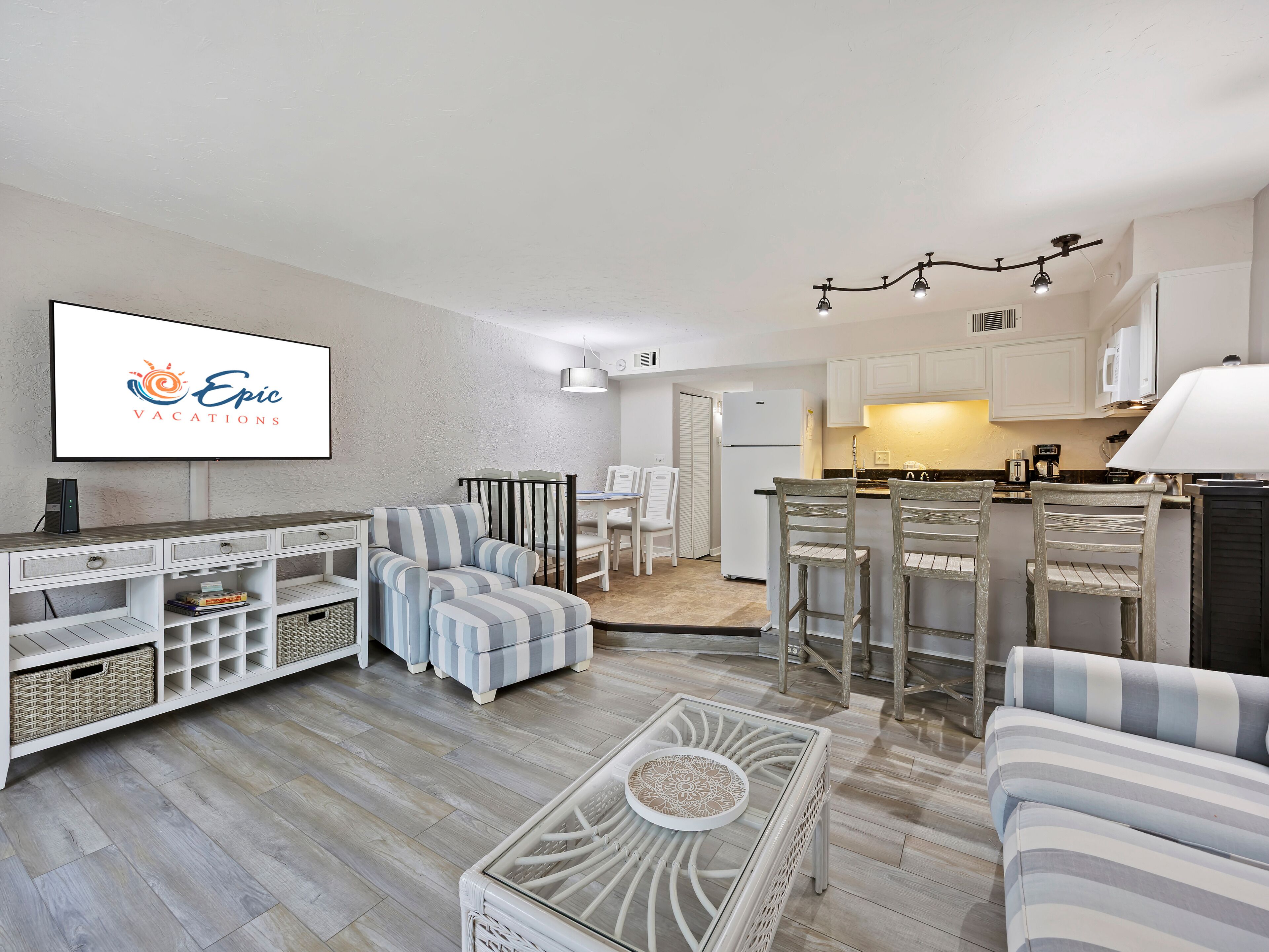 Deluxe Villa, Balcony | Living area