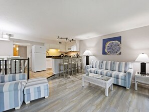 Deluxe Villa, Balcony | Living area - Sea Crest Surf & Racquet Club (Hilton Head Island)