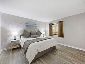 Deluxe Villa, Balcony | Free WiFi - Sea Crest Surf & Racquet Club (Hilton Head Island)