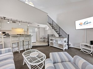 Classic Villa, Balcony, Resort View | Living area - Sea Crest Surf & Racquet Club (Hilton Head Island)