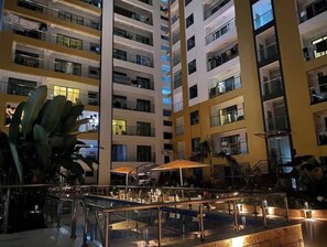 Property grounds - Spacious Cozy Apartment in Nairobi (Nairobi)