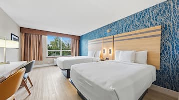 1 bedroom, desk, iron/ironing board, WiFi (free)