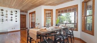 Reverie Ranch @ Gold Mountain 136 Acre w/ Lakeview, Sauna, & Nat'l Forest Access