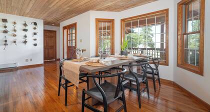 Reverie Ranch @ Gold Mountain 136 Acre w/ Lakeview, Sauna, & Nat'l Forest Access