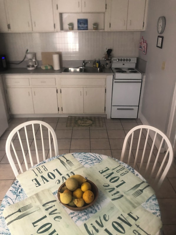 Apartamento familiar | Ropa de cama de alta calidad y colchones con acolchado adicional