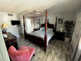 Family Apartment, Courtyard View
